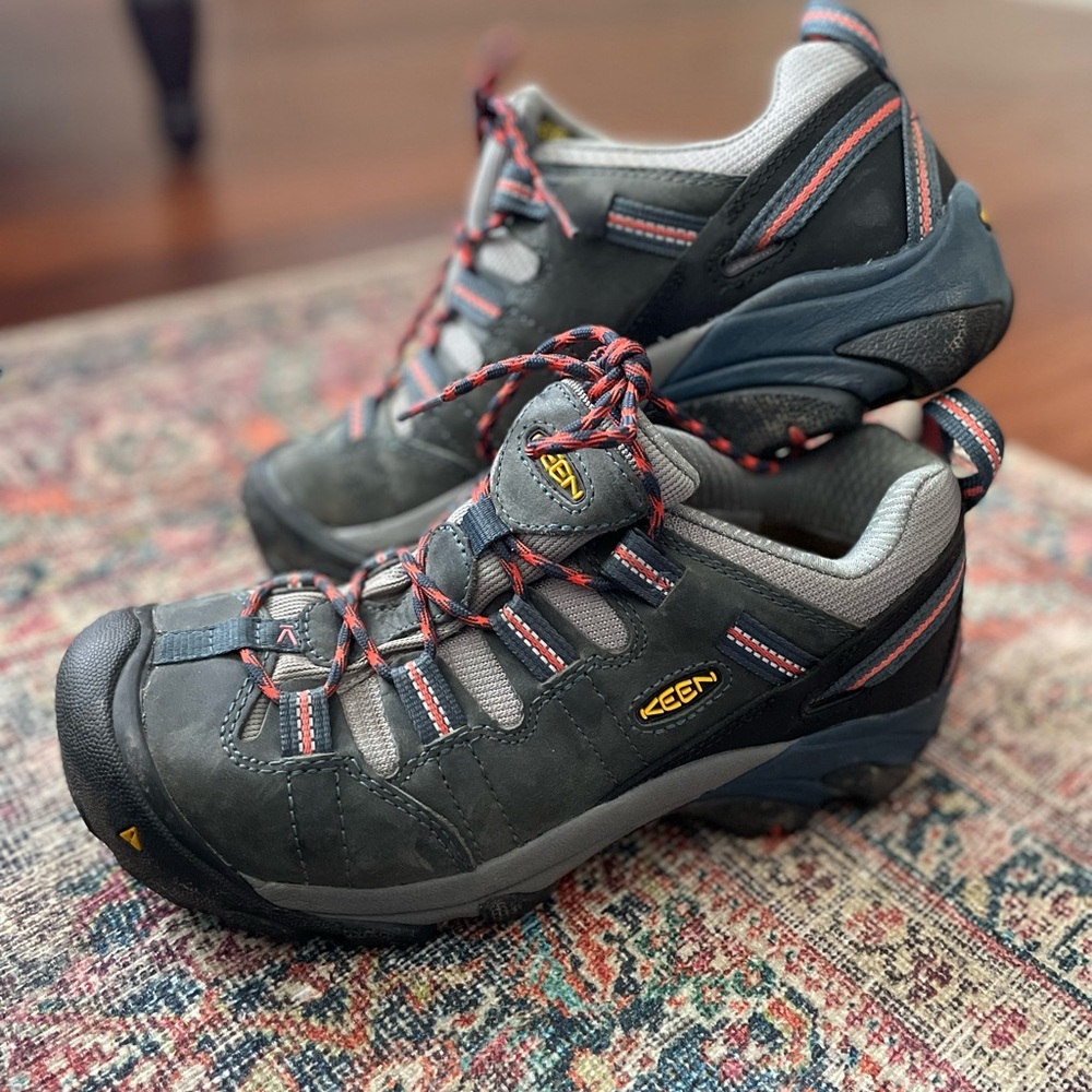 KEEN Utility Detroit XT Low steel toe work shoes